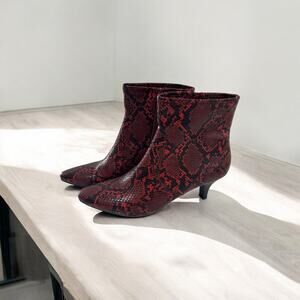 Amelia Grace Nadita Booties Faux Snakeskin Red Heeled Ankle Boot Womens Size 10M